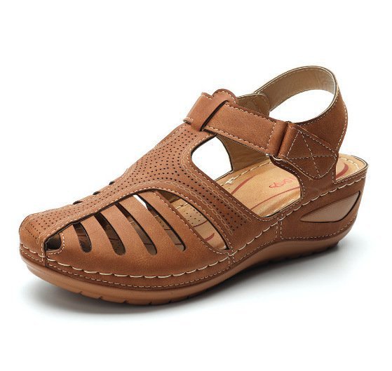 Foreign trade large size sandals and slippers women 2020 new comfortable Roman style sandals round toe hole sandals women's factory direct sales - Image 3