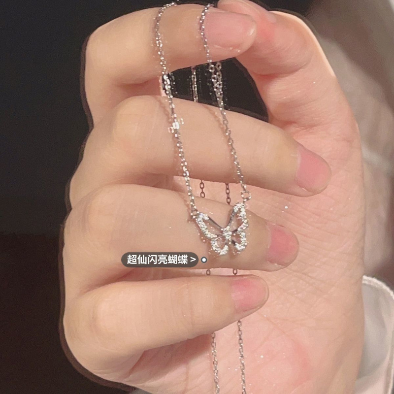Superbly sparkling diamond butterfly necklace for women, a sophisticated and elegant clavicle chain, sweet and dazzling, fashionable and stylish choker. - Image 14