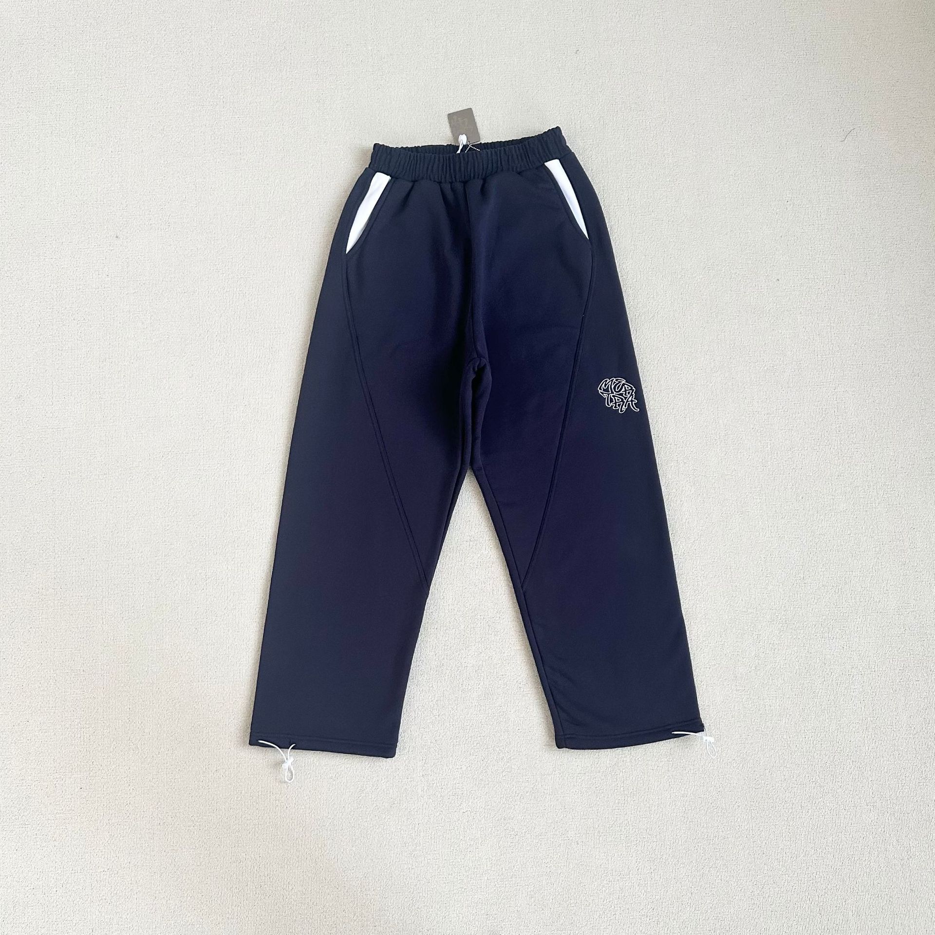Mertra Embroidered Logo Fleece-Lined Hooded Sweatshirt and Casual Pants Set - A Popular Cross-Border Item - Image 10