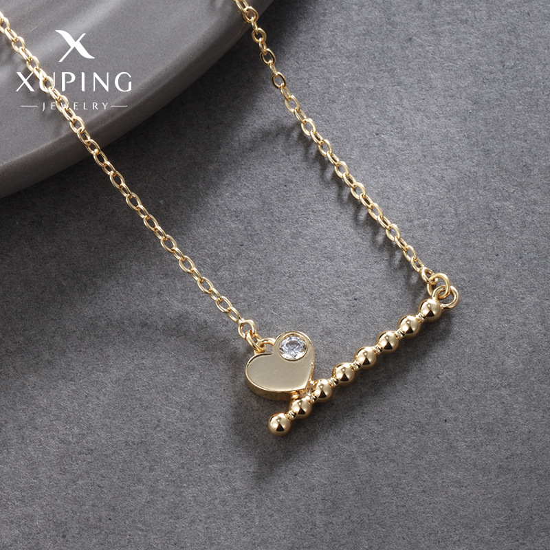 Xuping's new minimalist and cool-style heart-shaped fashionable and unique clavicle necklace with artificial gemstone design is versatile and easy to match.