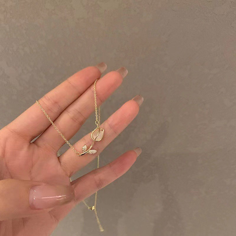 Superbly sparkling diamond butterfly necklace for women, a sophisticated and elegant clavicle chain, sweet and dazzling, fashionable and stylish choker. - Image 34