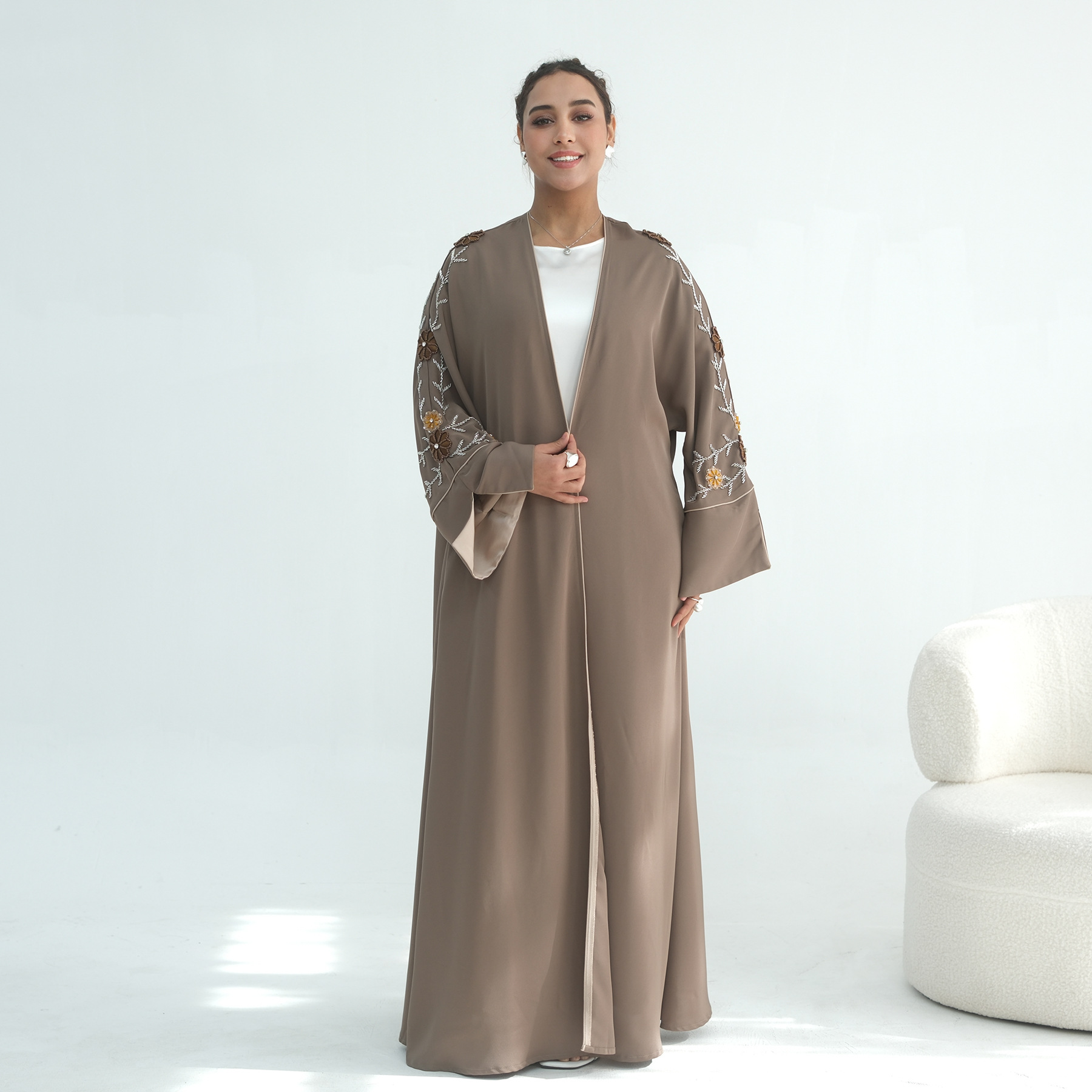 Actual photos straight from the camera, embroidered plus-size Middle Eastern European floral hand-beaded Middle Eastern Dubai robe/cardigan 1154 - Image 8