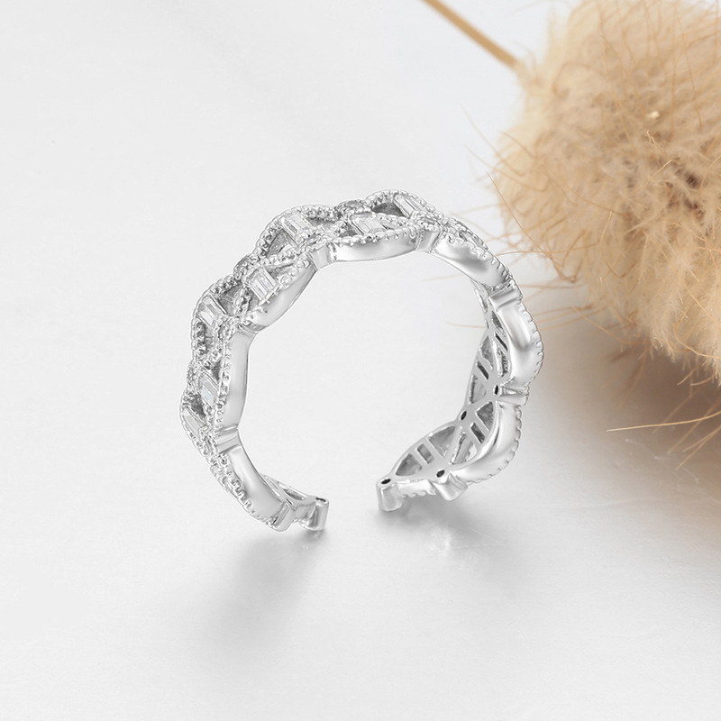 Xuping hollowed-out design irregular geometric open ring, copper alloy plated white, niche and unique women's jewelry wholesale. - Image 2