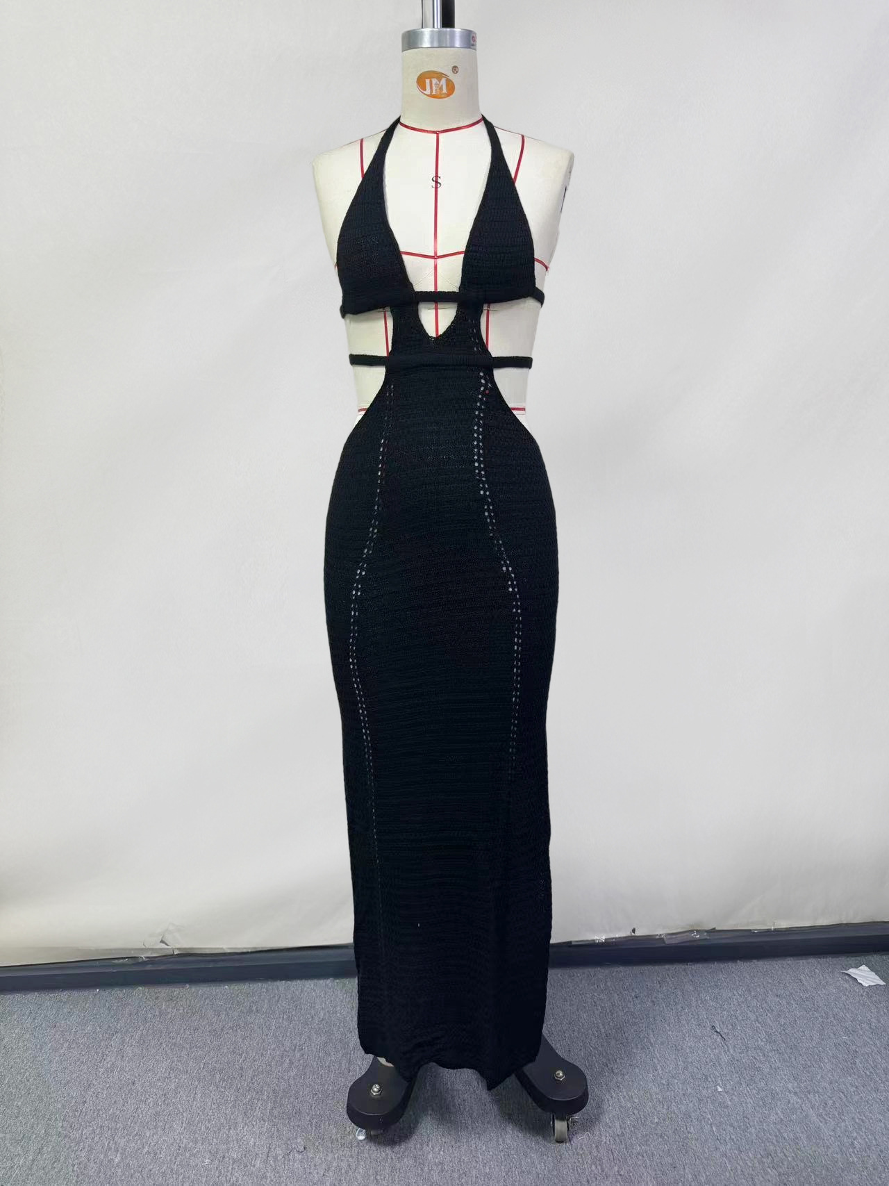 2023 European and American ins style hot selling new sexy street style pure desire halter neck wrap chest hollow lace dress female - Image 7