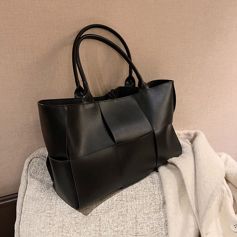Large-capacity bag women's 2020 autumn and winter new trendy shoulder bag net red portable tote bag - Image 2
