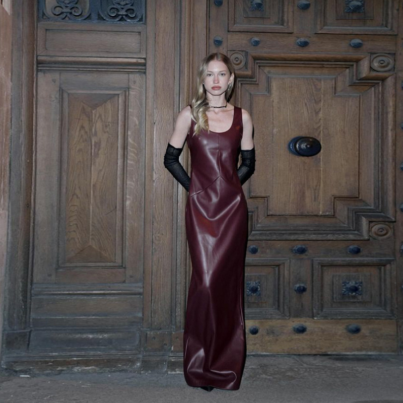 Cross-border European and American style 2024 autumn new sexy U-neck slim-fit suspender PU solid color slit long dress for women - Image 3
