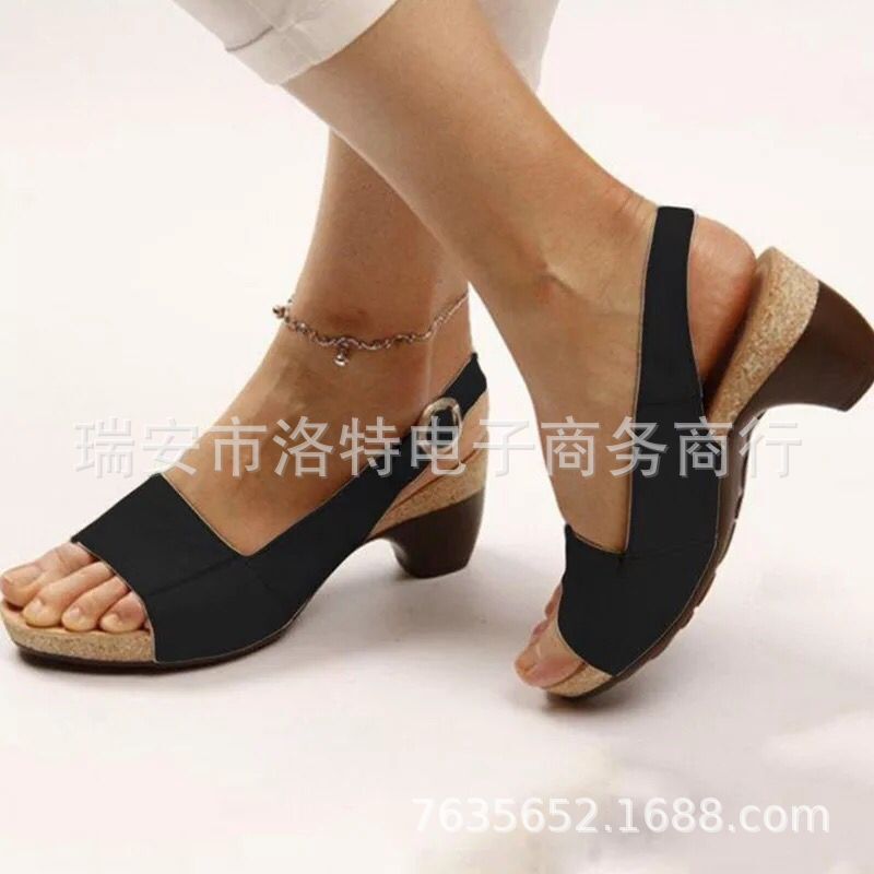 Independent station foreign trade new 2022 spring fish mouth clip toe beach women's thick heel sandals large size 35-43 women's shoes - Image 4