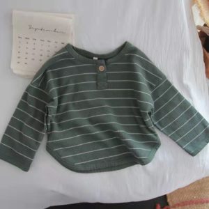 Japanese and Korean style boys and girls round neck open chest cotton T-shirt distressed long sleeve bottoming shirt always liked solid color literary T-shirt