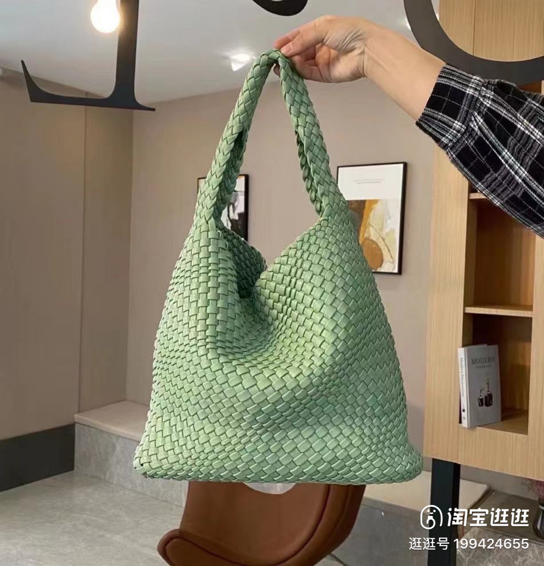 2024 new high-end hand-woven bag large-capacity shoulder tote bag underarm bag bucket bag mother-and-child bag trend - Image 13