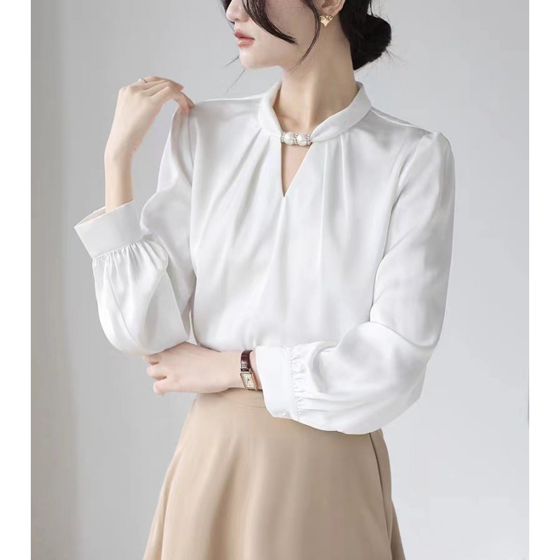 French niche halter neck stand collar beaded shirt female 2025 spring new style pullover satin temperament commuter professional top - Image 3