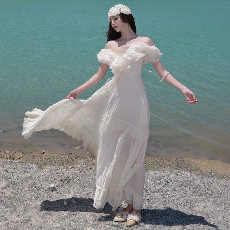 Xinjiang and Western Sichuan Grassland Travel Outfit: Spaghetti Strap Dress, Sayram Lake-Style Long Dress for Women - Image 2