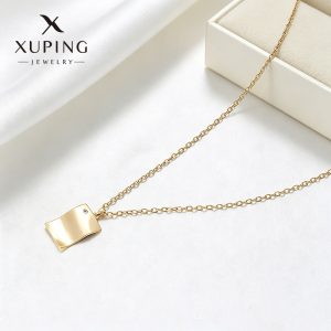 Xuping's minimalist geometric square necklace, stylish and simple, made of copper alloy plated with 14k gold, is a European and American cross-border jewelry piece.