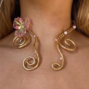 New European and American style double-layer iridescent flower necklace with spiral pearl design, suitable for cross-border jewelry.