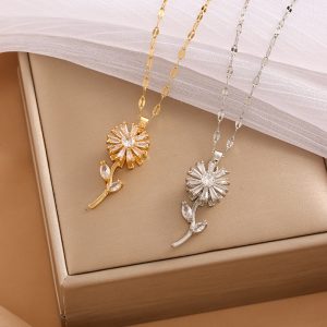 Sunflower Rotatable Necklace, Fashionable and Niche Design, High-End Trendy Clavicle Chain, Factory Direct Sales, Instagram Style