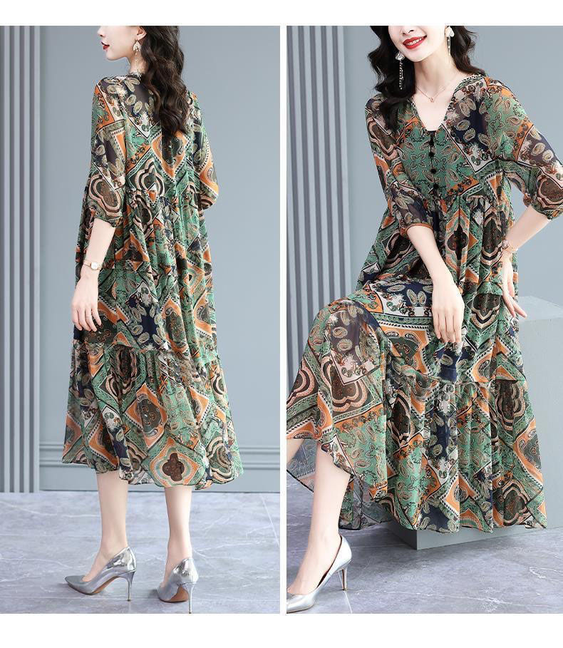 Fashion temperament middle-aged and elderly women's clothing 2023 summer new large-size loose slim retro print short-sleeved dress - Image 5