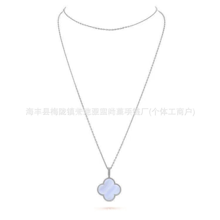 Vanke high-end four-leaf clover necklace for women, thickly plated with 18k rose gold and red agate, CNC engraving craftsmanship. - Image 9