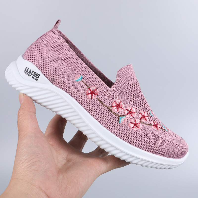 Casual all-match summer walking shoes women's old Beijing cloth shoes women's mesh surface breathable casual mother's shoes soft bottom slip on - Image 9