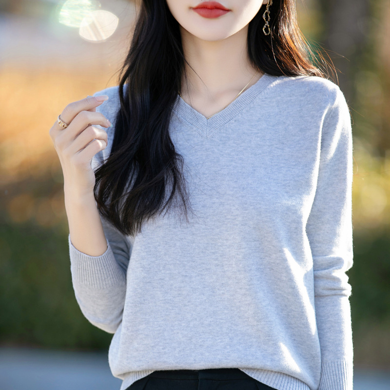 100% Cotton Spring New V-Neck Knitted Long-Sleeved Soft Loose Pullover Simple Solid Color Stylish Base Layer Women's Clothing - Image 8