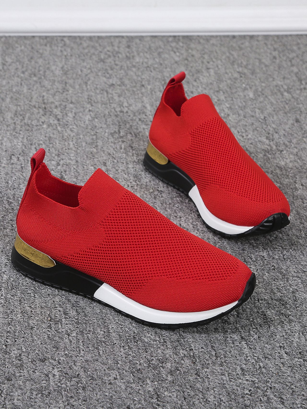 2022 Spring New Large Size Foreign Trade Women's Shoes Casual Sports Style Color Matching Sequins Lightweight Breathable Slip-on Shoes for Women - Image 4