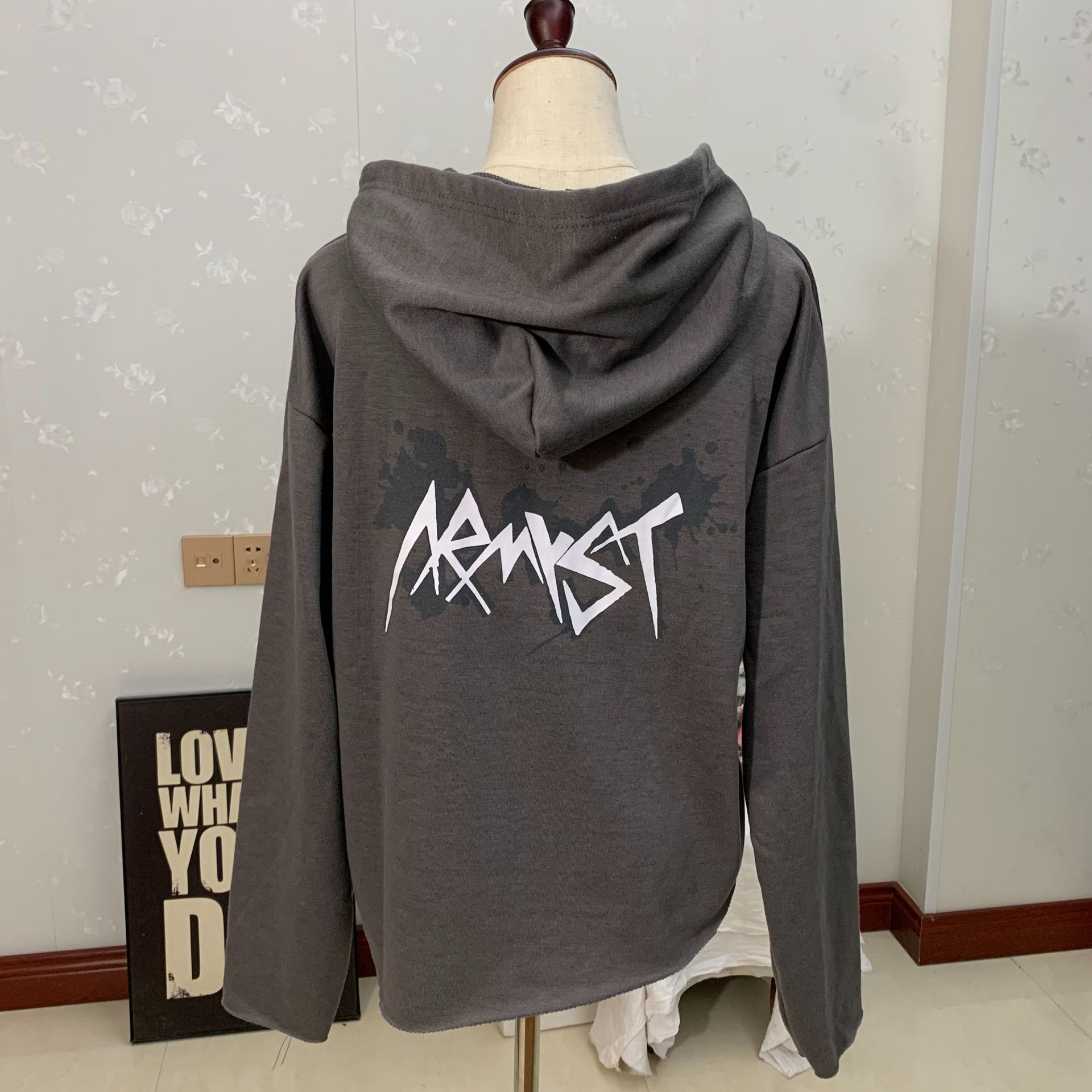 New style Jungkook zipper hoodie Jungkook same style cardigan hoodie (with card and envelope) - Image 4