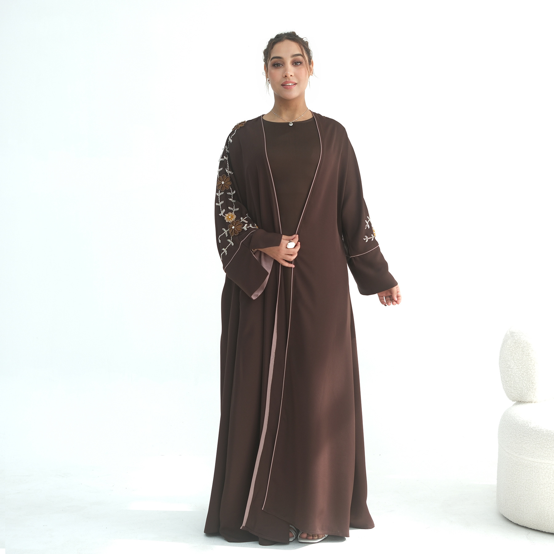 Actual photos straight from the camera, embroidered plus-size Middle Eastern European floral hand-beaded Middle Eastern Dubai robe/cardigan 1154 - Image 4