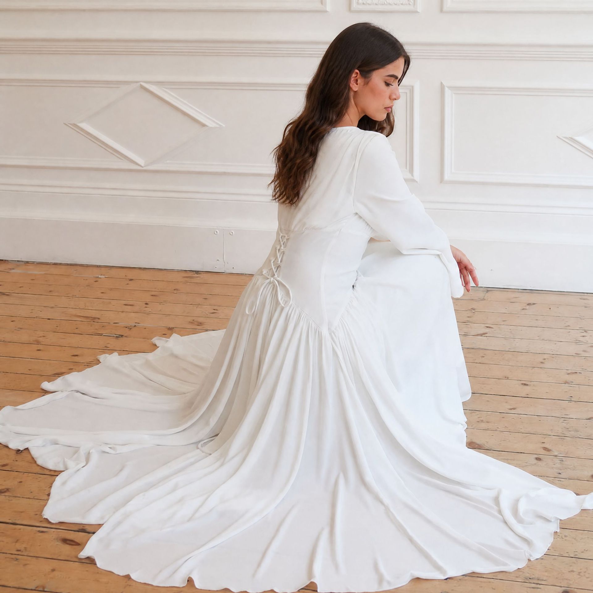 2026 Loriya Elegant Solid Color Long-Sleeved High-Quality Double-Layer Fitted Waist Dress LR1330 - Image 3