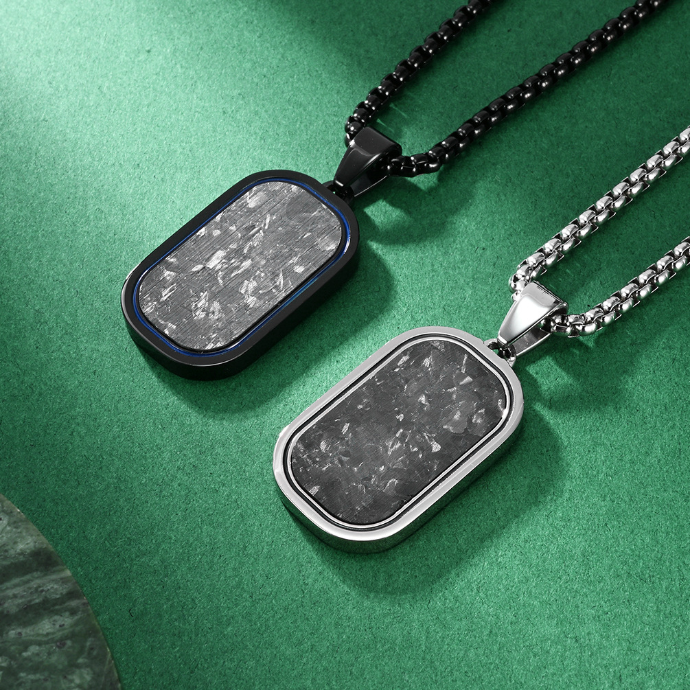 Cross-border original minimalist style European men's random pattern carbon fiber military tag pendant necklace with hip-hop fashion and high-end feel - Image 2