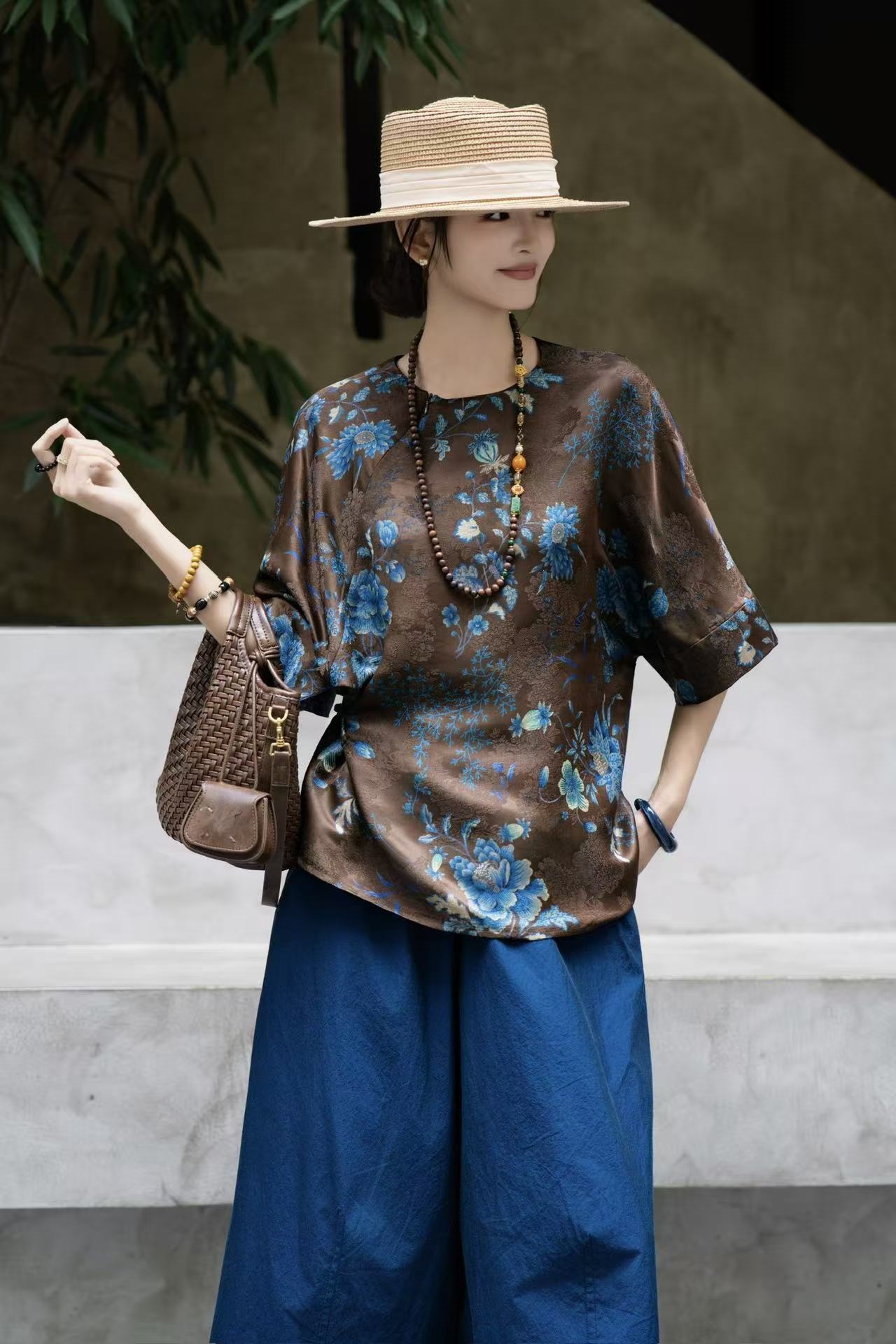 Factory direct wholesale of new Chinese style mulberry silk and fragrant cloud yarn zip-up blouse, 2026 hot-selling pattern, old-fashioned loose fit shirt for summer. - Image 7