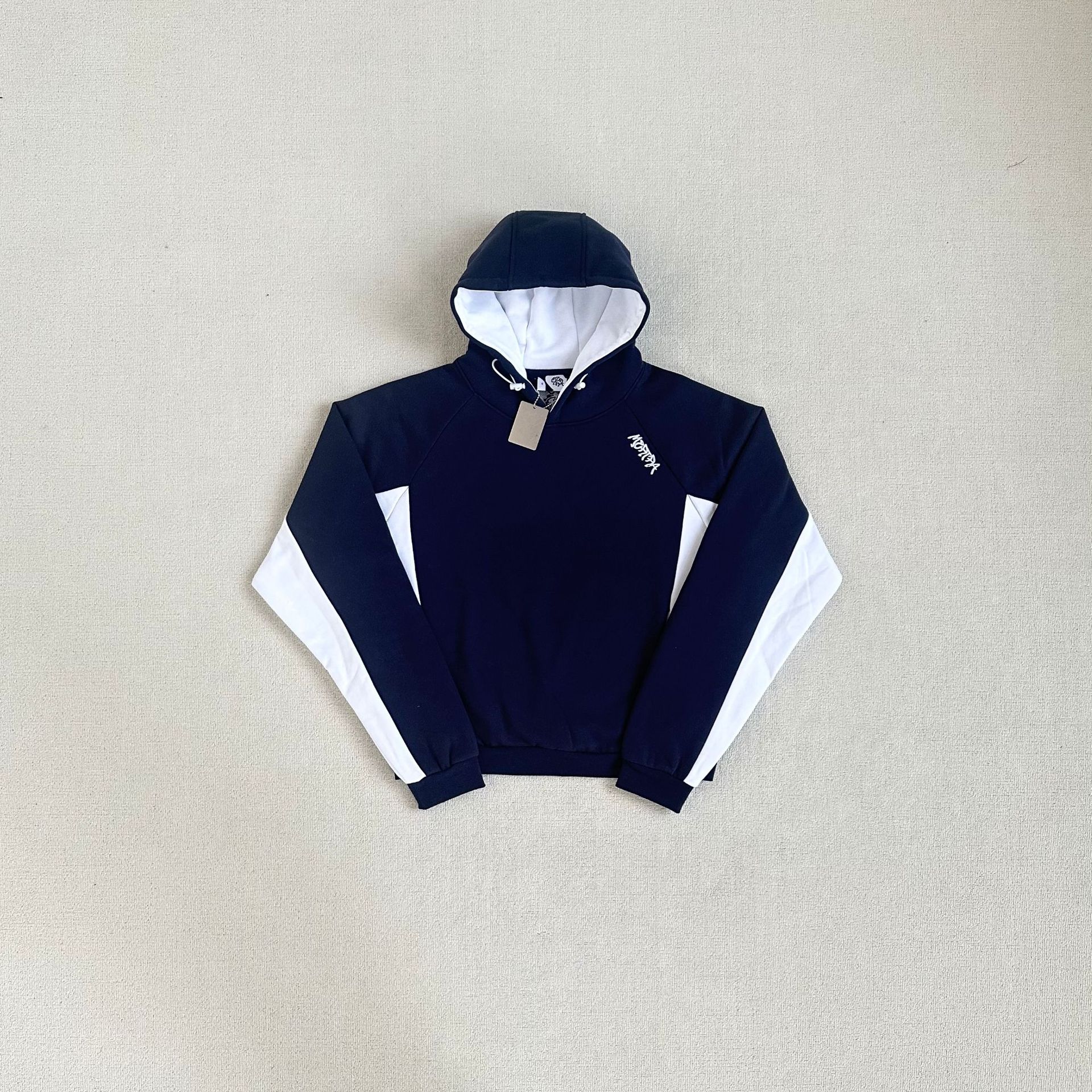 Mertra Embroidered Logo Fleece-Lined Hooded Sweatshirt and Casual Pants Set - A Popular Cross-Border Item - Image 8