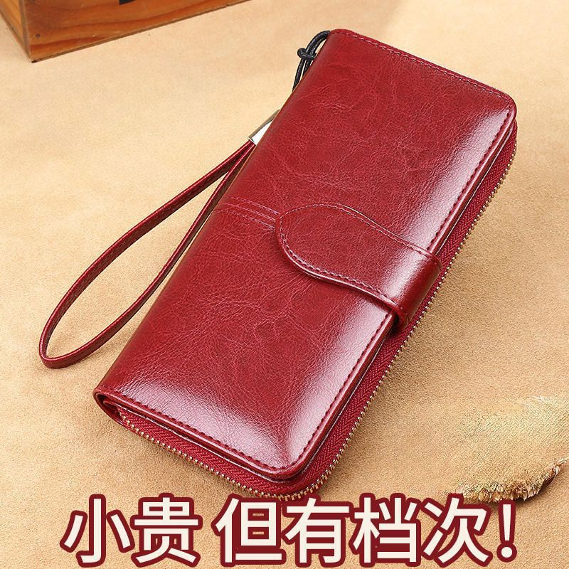 Wholesale European and American 2025 new style oil-waxed leather women's wallets, retro leather wallets, European and American large capacity long coin purses