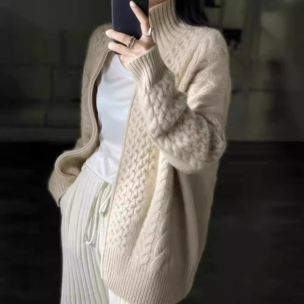 Heavyweight, thickened women's turtleneck zip-up cable knit cashmere cardigan, soft, cozy, loose-fitting short sweater, wool top, coat. - Image 4