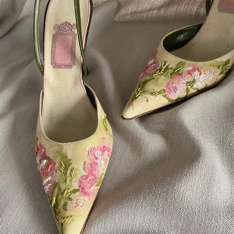 Embroidered pointed stiletto high heels 2024 new summer Chinese style shallow mouth hollow single shoes women's closed toe sandals