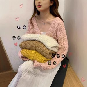 2026 New Sweet and Cute School Style Girls' Top, Loose Fit, Short Sleeve, Single Button Knit Cardigan