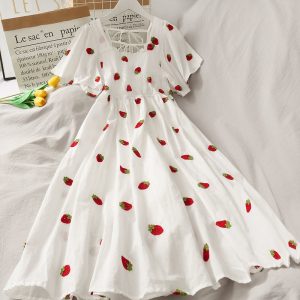 2021 new high-waisted mid-length pineapple print beautiful back age-reducing skirt women's large size lace-up pleated dress summer