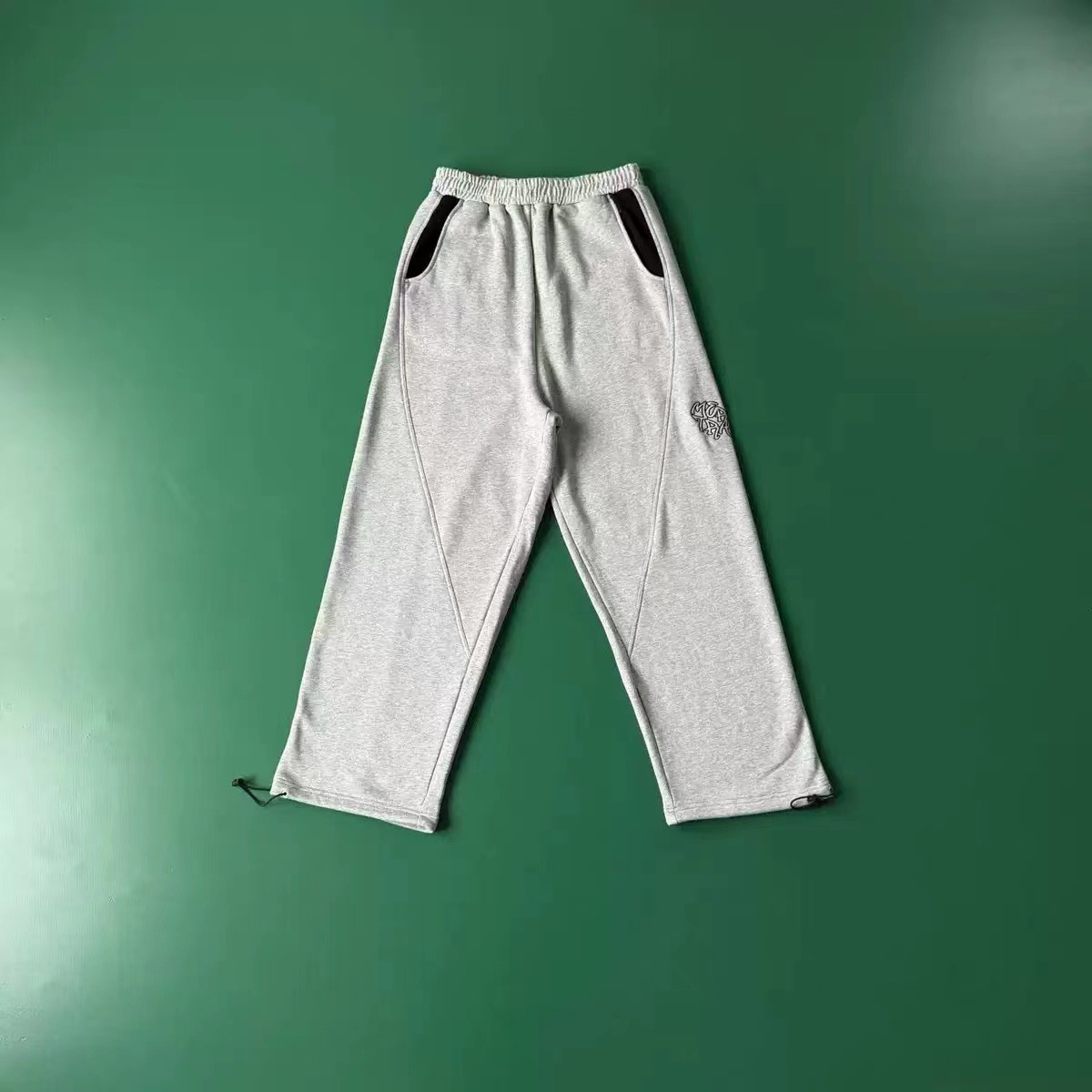 Mertra Embroidered Logo Fleece-Lined Hooded Sweatshirt and Casual Pants Set - A Popular Cross-Border Item - Image 7