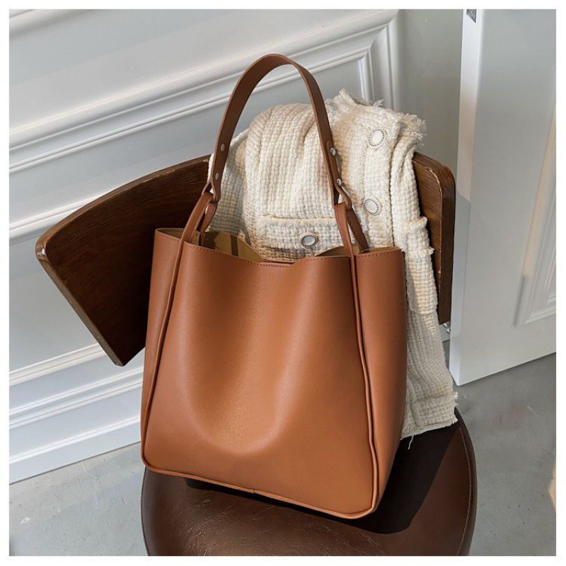 Fashionable Korean version of the tote bag texture large-capacity bag women about retro mommy bag single shoulder bag remedial bag independent station