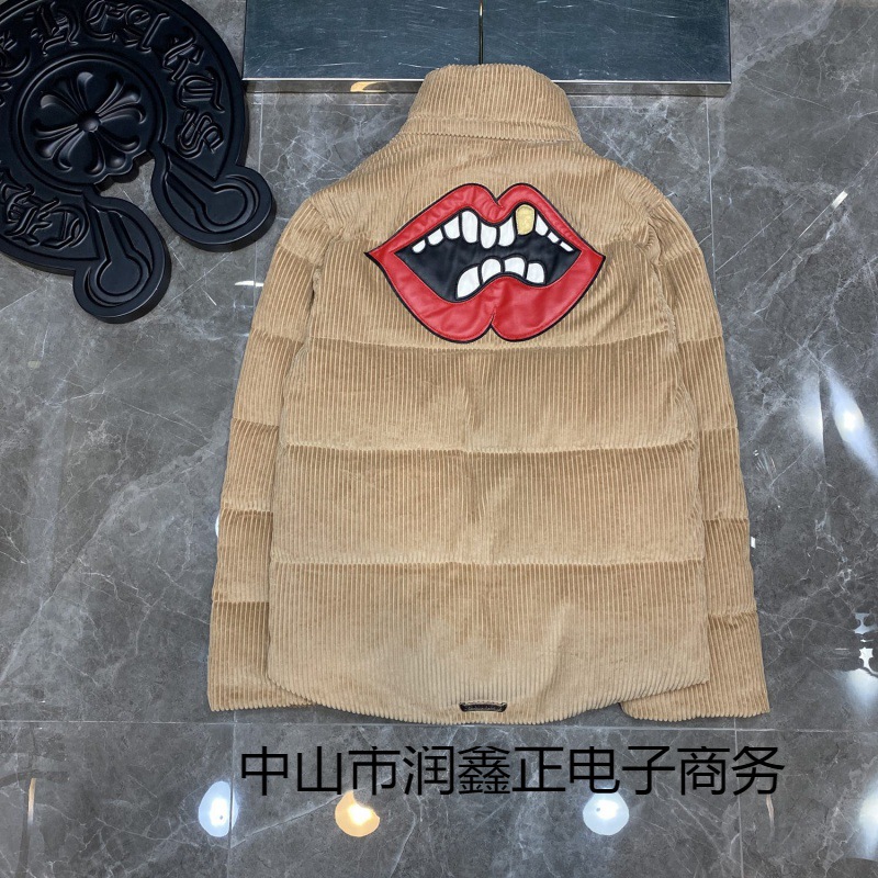 Chrome Hearts, a European and American fashion brand, offers a new winter style for men and women with a stand-up collar and corduroy down jacket. - Image 2