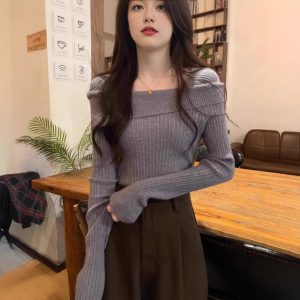 2024 Autumn New Style Knitwear: High-end design, unique collar, off-shoulder, sexy base layer, slimming and figure-flattering.