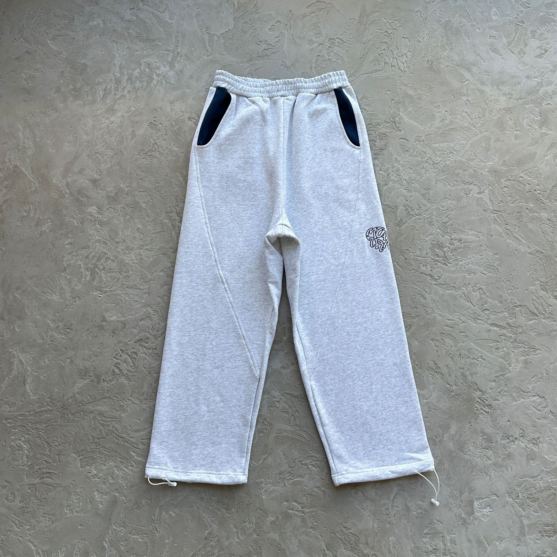 Mertra Embroidered Logo Fleece-Lined Hooded Sweatshirt and Casual Pants Set - A Popular Cross-Border Item - Image 3