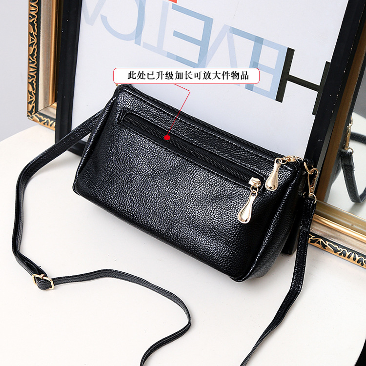 Summer new Internet celebrity women's crossbody bag wide bottom armpit fashion bag large capacity mobile phone change middle-aged bag women's bag - Image 3