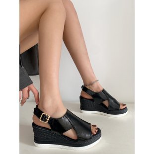 2024 cross-border summer fashion European and American sandals foreign trade large size buckle platform wedge heel thick bottom beach sandals - Image 8