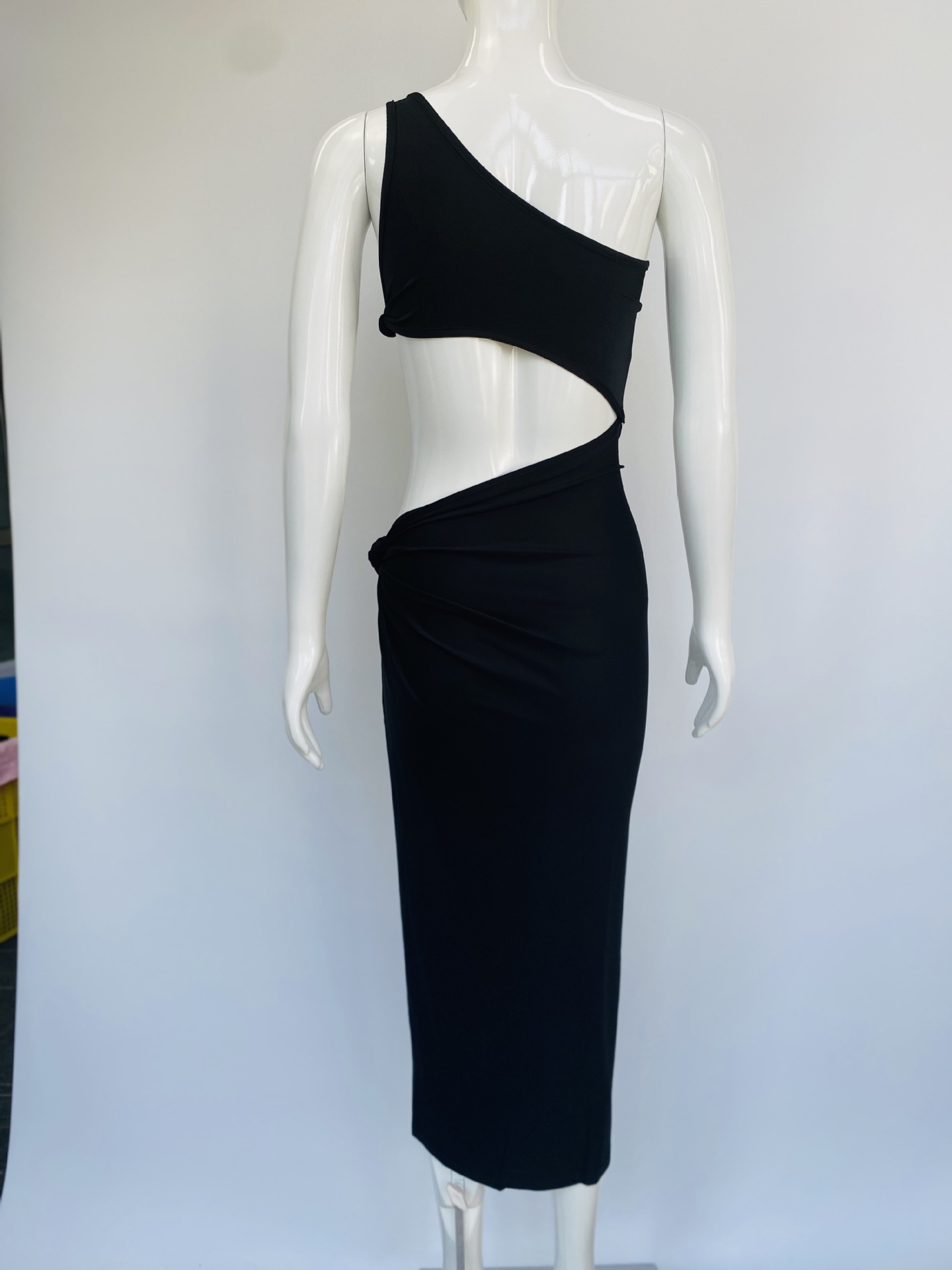 Z22DS005 Spring and Summer European and American Sexy Vacation Beach Waist Midi Dress Temperament Slit One-Shoulder Dress - Image 11