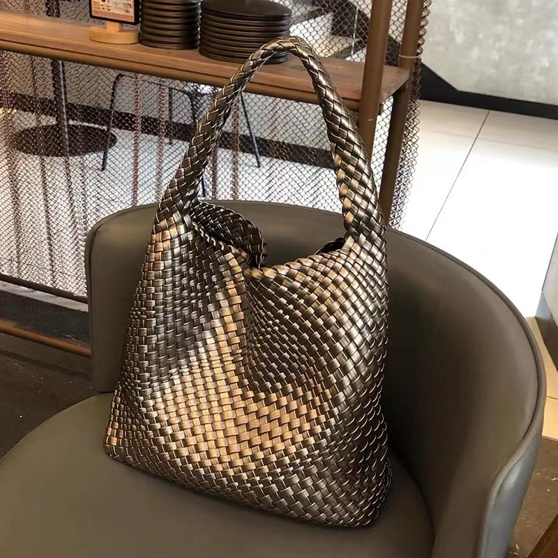 2024 new high-end hand-woven bag large-capacity shoulder tote bag underarm bag bucket bag mother-and-child bag trend - Image 15