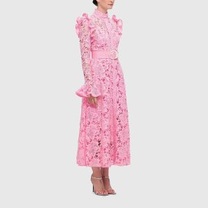 Retro heavy industry French long skirt 2023 new temperament niche design lace embroidery waist dress women's trend