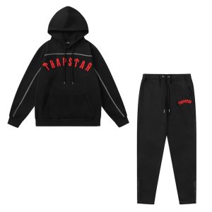 Drop shipping of European and American style Trapstar red and black tiger head embroidered towel men's and women's hoodies and pants casual sets.