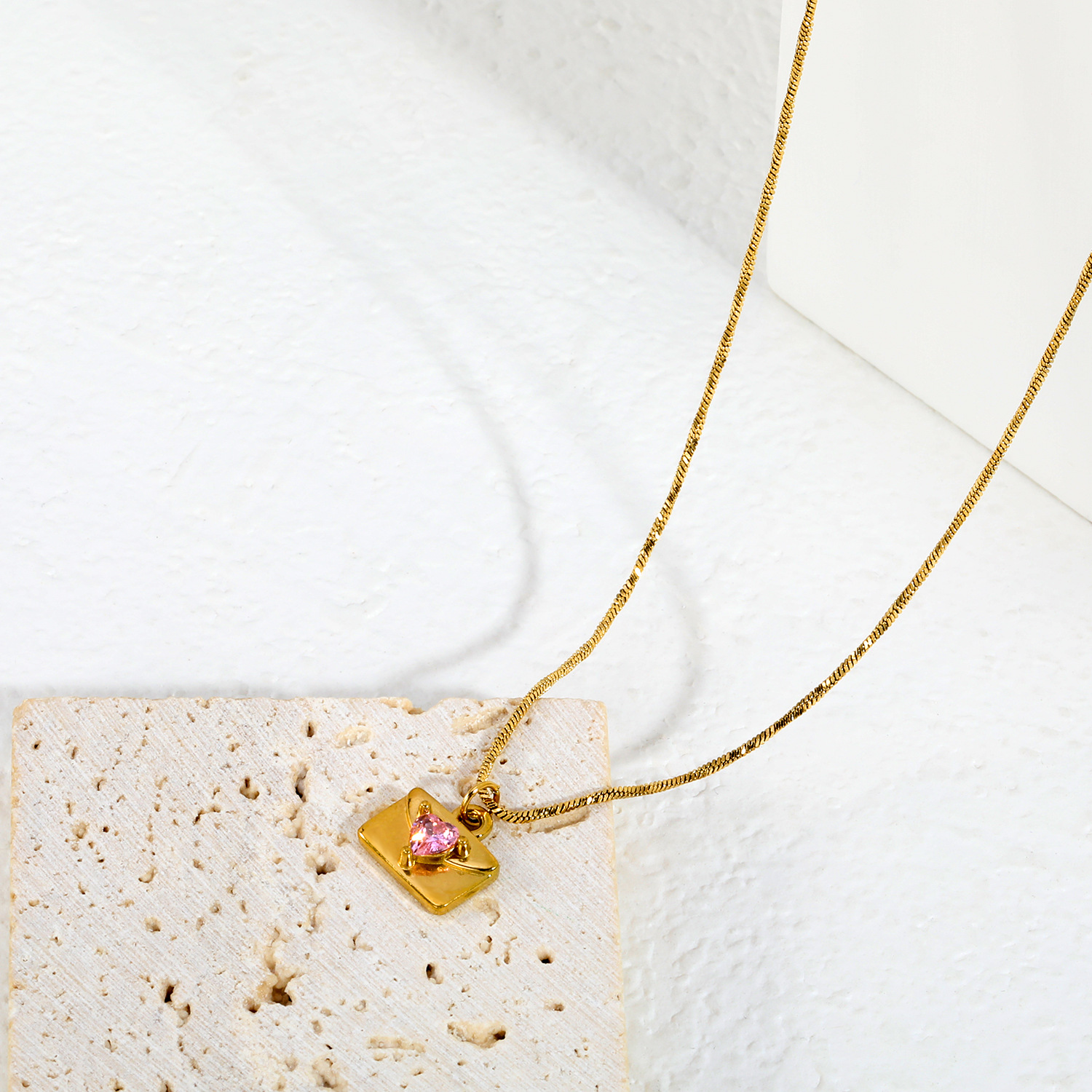 New cross-border style 18k gold-plated heart-shaped envelope pink zircon earrings, a luxurious and niche high-end earring and necklace set. - Image 5