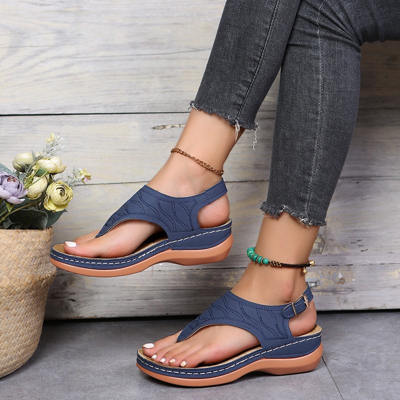wish cross-border spot women's shoes 2021 new Roman style buckle strap women's sandals foreign trade 43 large size sandals - Image 4