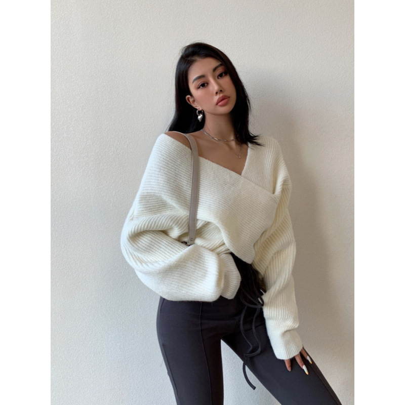 European and American cross-border autumn and winter off-shoulder crossover irregular sweater women's new loose short base knitwear - Image 3
