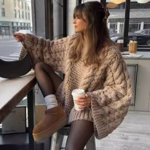 Cross-border trending American-style knit pullover sweater for women, casual, lazy style, round neck, solid color, loose fit, versatile sleeves.