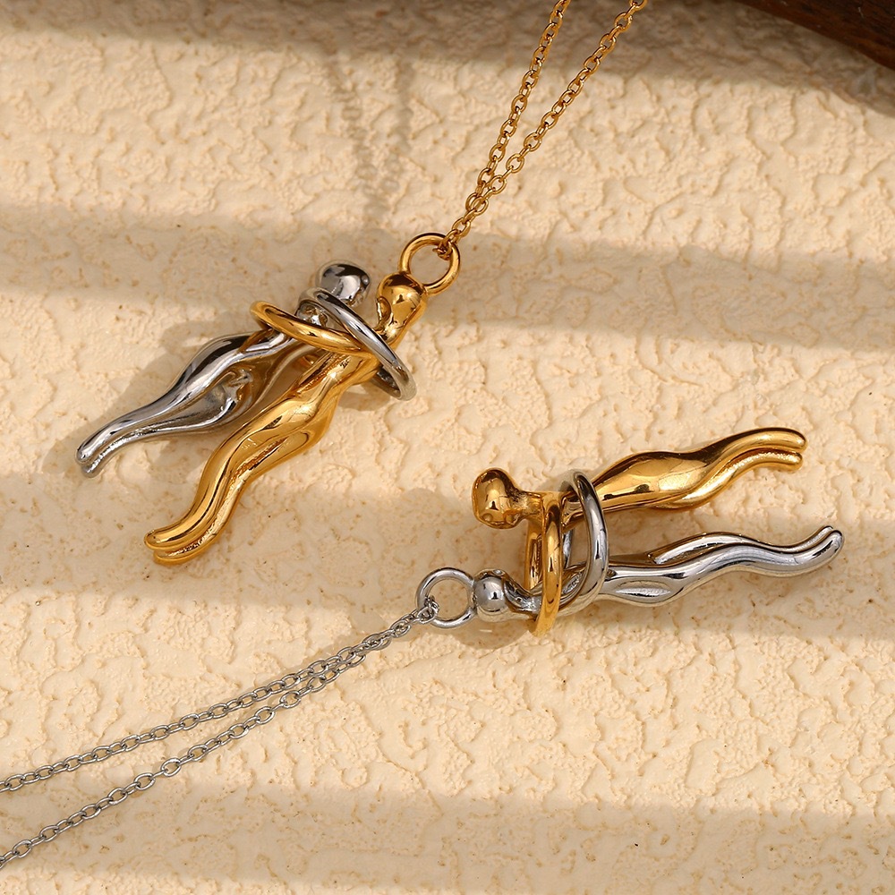 Cross-border jewelry, European and American fashion niche design creative pendant, stainless steel 18K gold lovers' embrace couple necklace - Image 3
